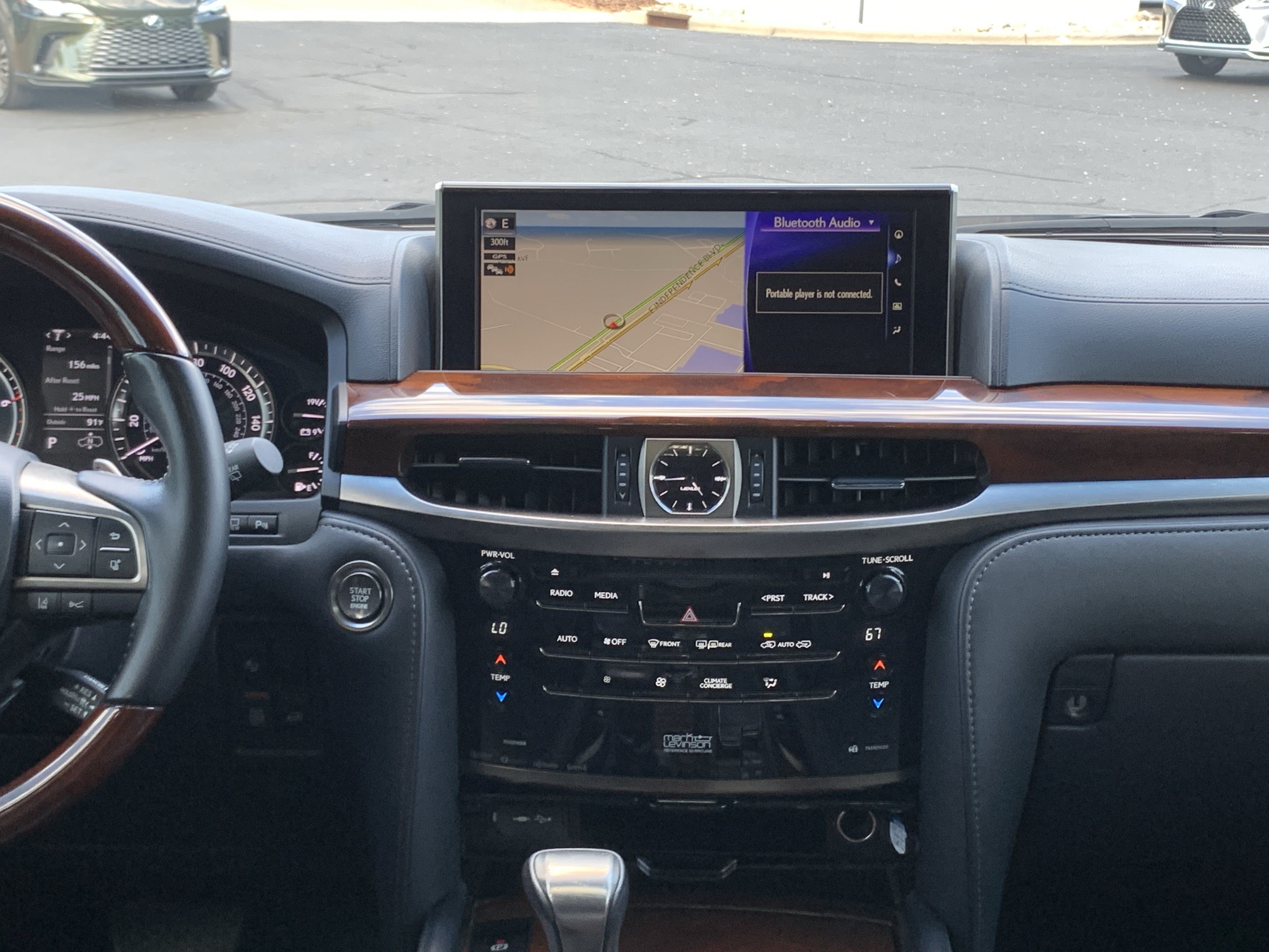 Used 2019 Lexus LX 570 4WD w/ Luxury Package image 31