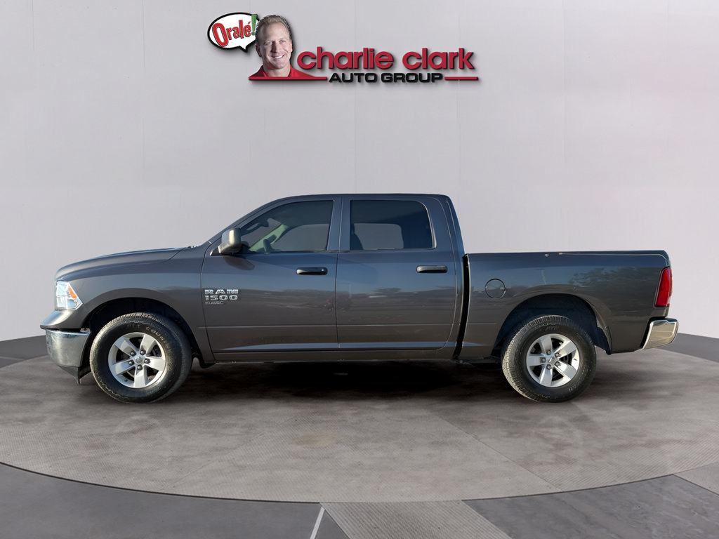 Used 2022 RAM 1500 Classic SLT RWD image 2