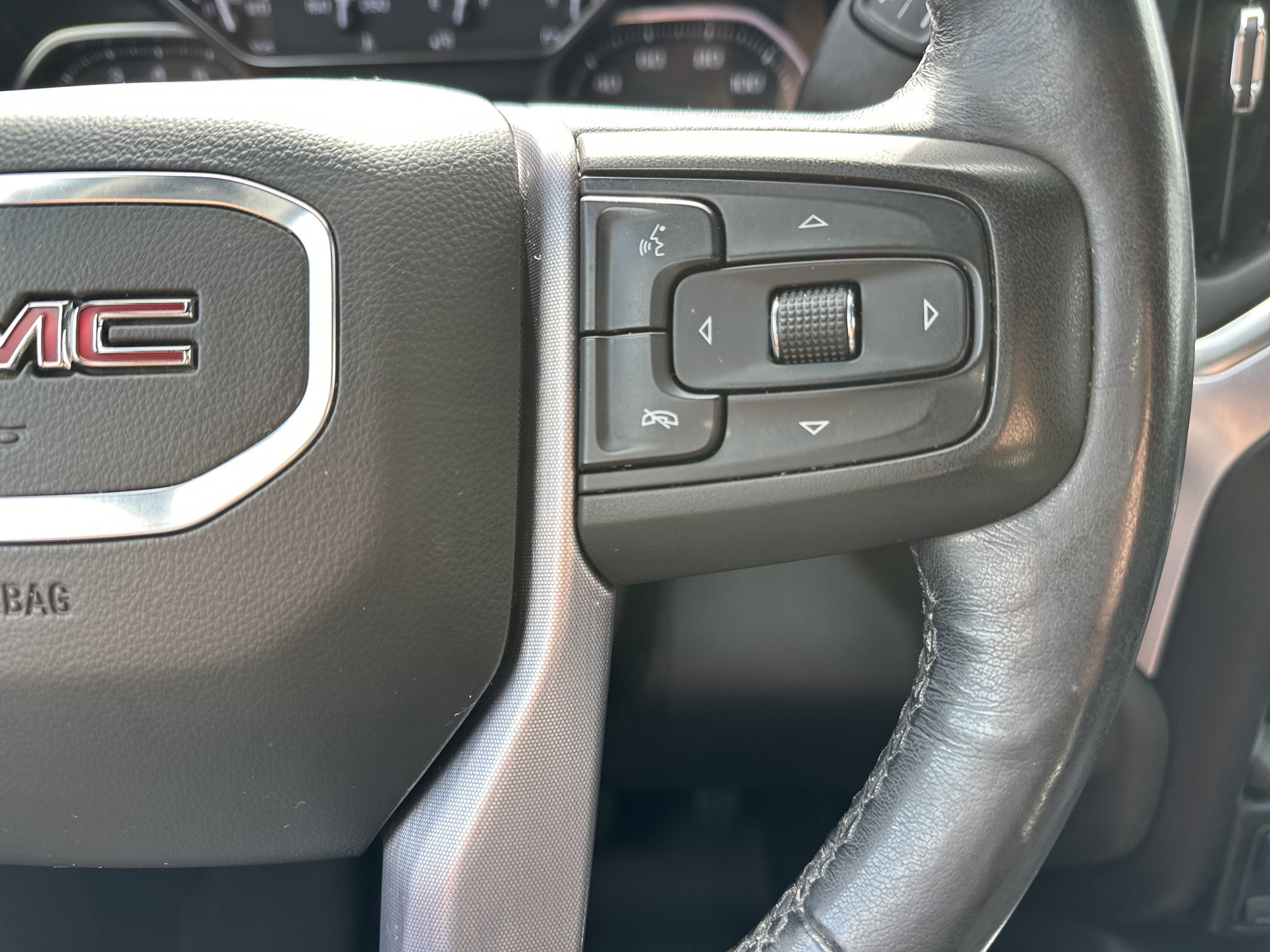 Used 2019 GMC Sierra 1500 SLT w/ SLT Premium Plus Package AWD/4WD image 19