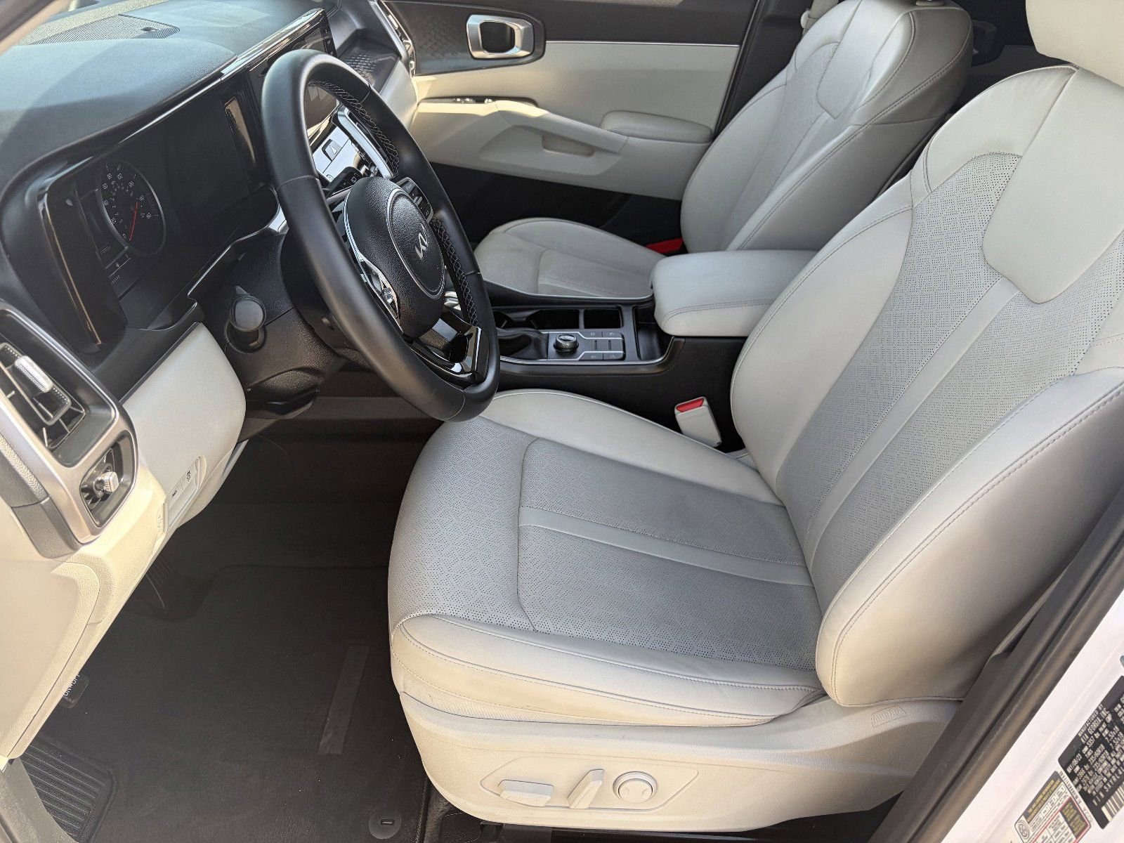 Used 2023 Kia Sorento S w/ Panoramic Sunroof Package image 20