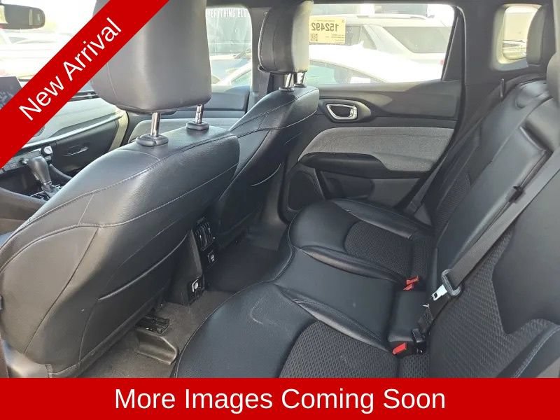 Used 2024 Jeep Compass Latitude AWD/4WD image 12