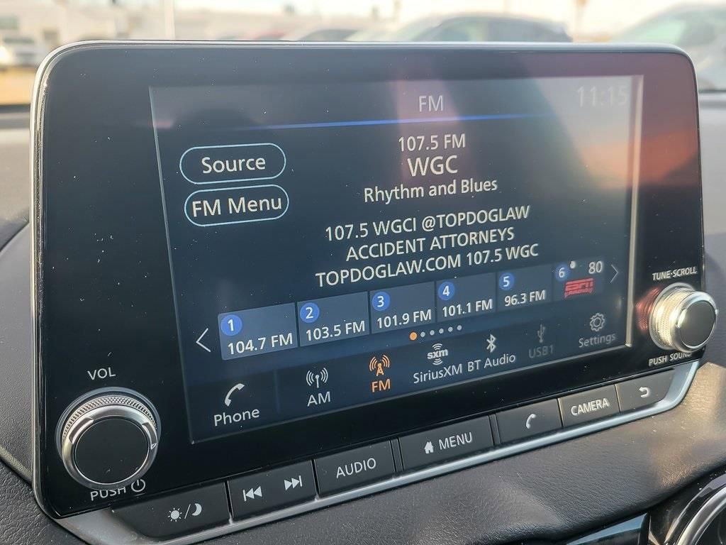 Used 2025 Nissan Sentra SV image 9