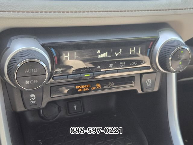 Used 2020 Toyota RAV4 XLE w/ Convenience Package image 24