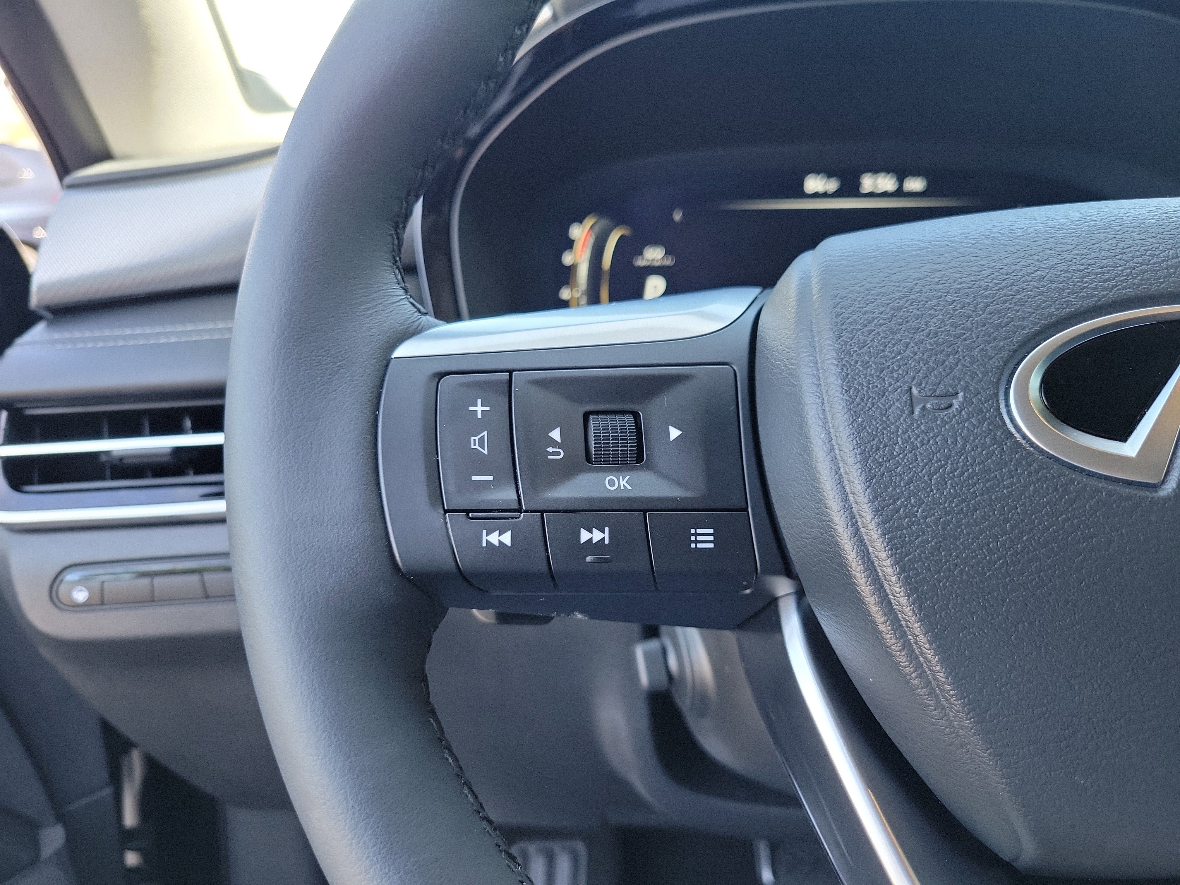 Certified 2026 INFINITI QX60 Luxe w/ Cargo Package image 31