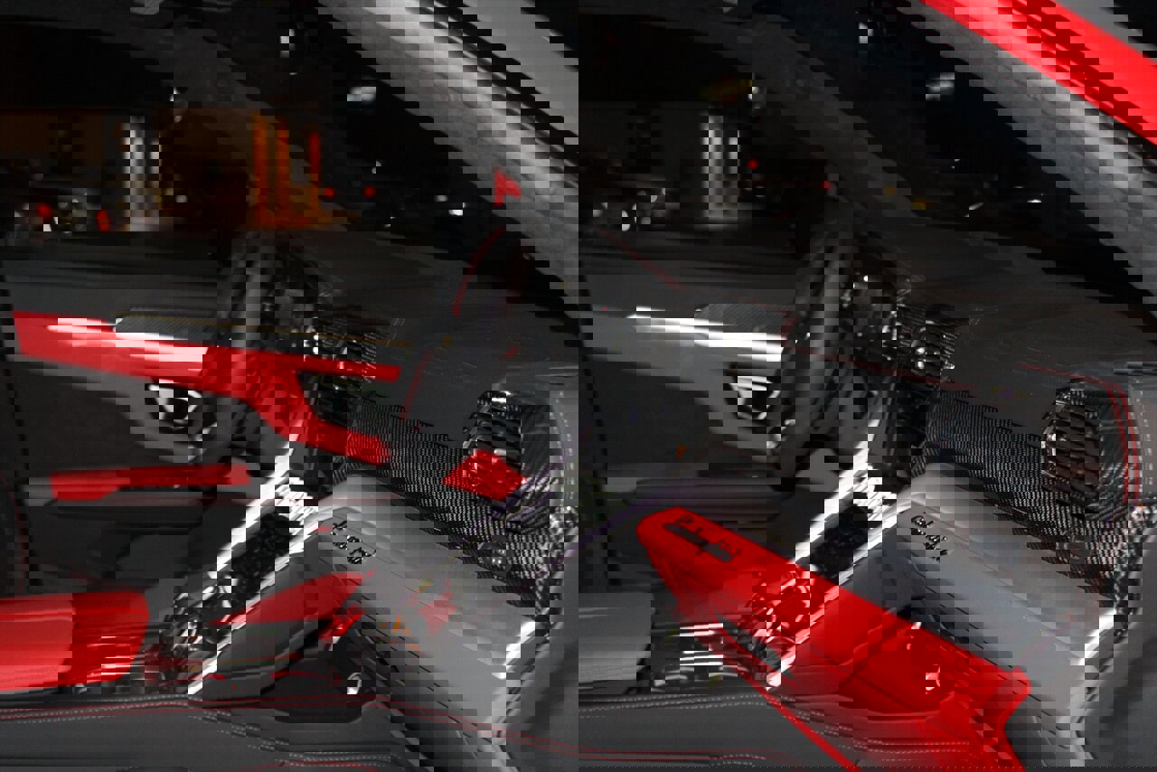 Used 2019 Lamborghini Urus image 28