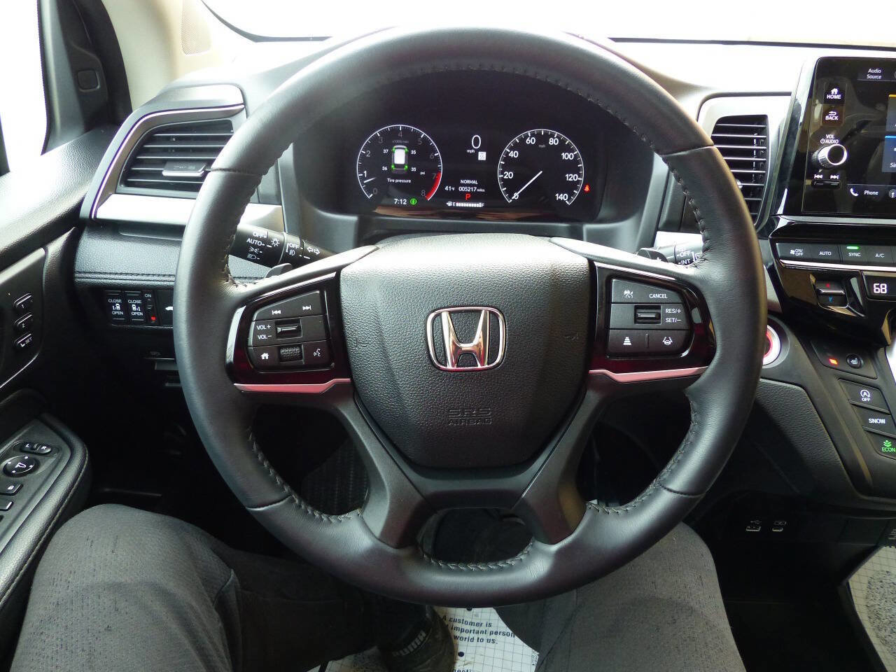 Used 2025 Honda Odyssey EX-L image 23