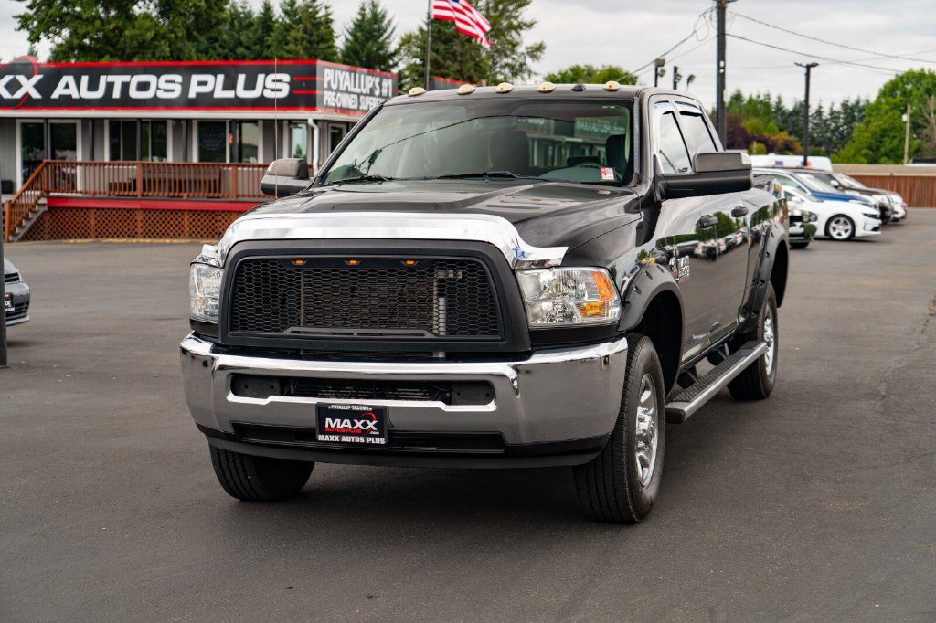 Used 2016 RAM 3500 Tradesman w/ Chrome Appearance Group AWD/4WD image 4