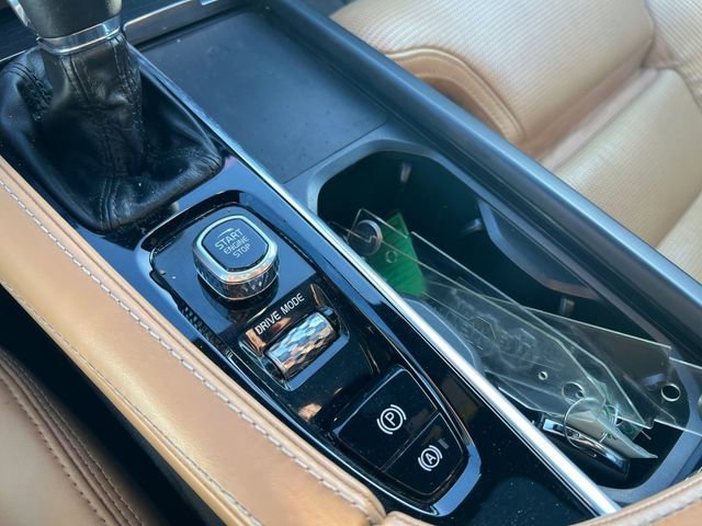 Used 2021 Volvo XC90 T6 Inscription image 25