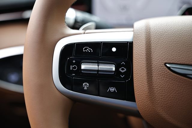 New 2026 Genesis GV70 2.5T Advanced image 33