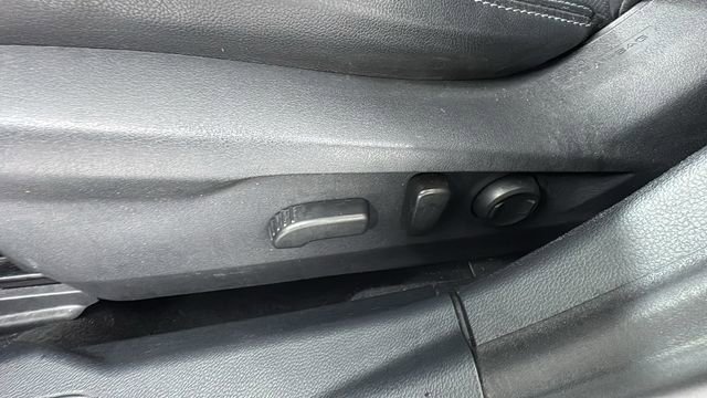 Used 2020 Subaru Outback Limited w/ Popular Package #2 image 11