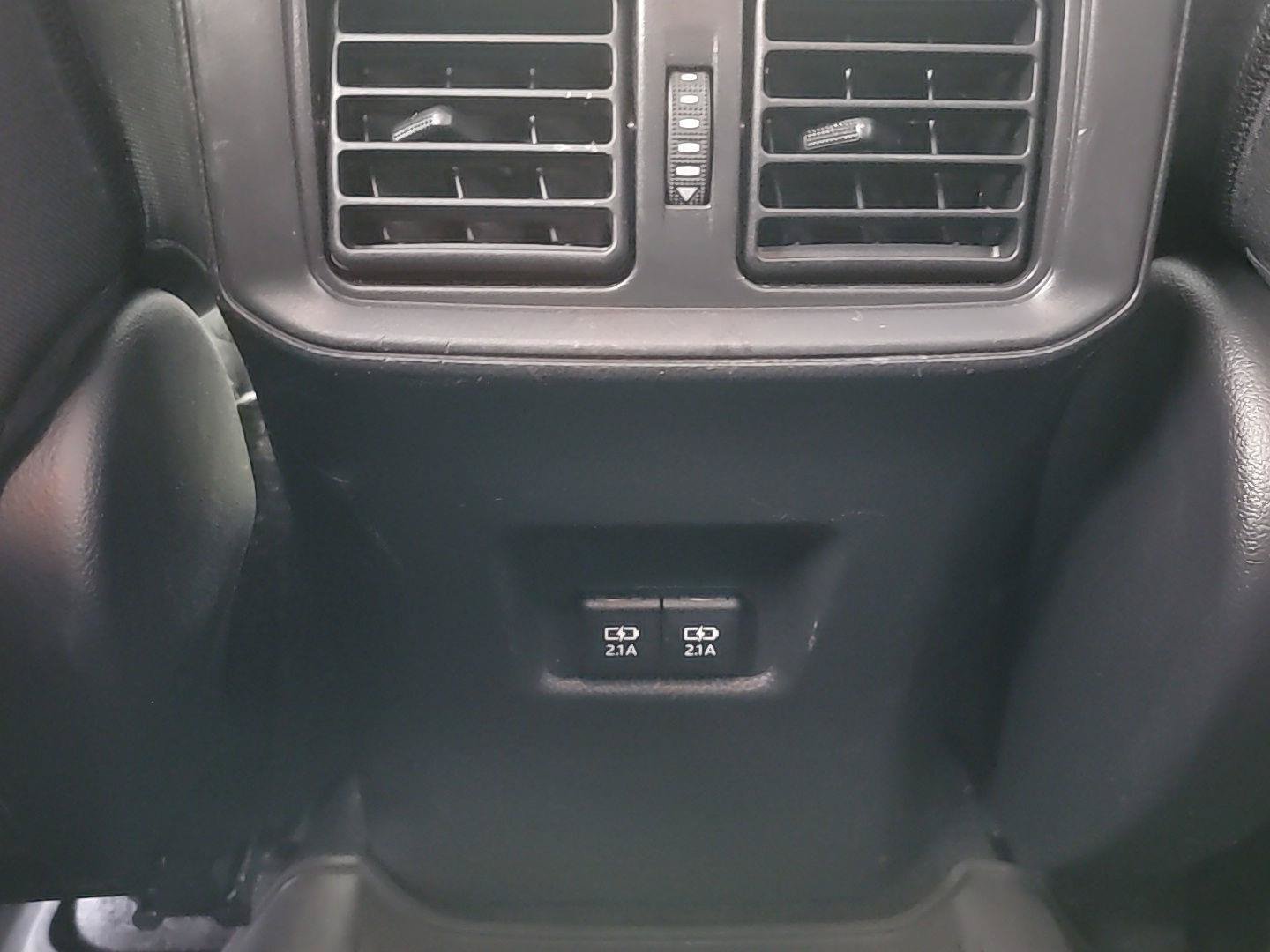 Used 2019 Toyota RAV4 XLE w/ All Weather Liner Package AWD/4WD image 23