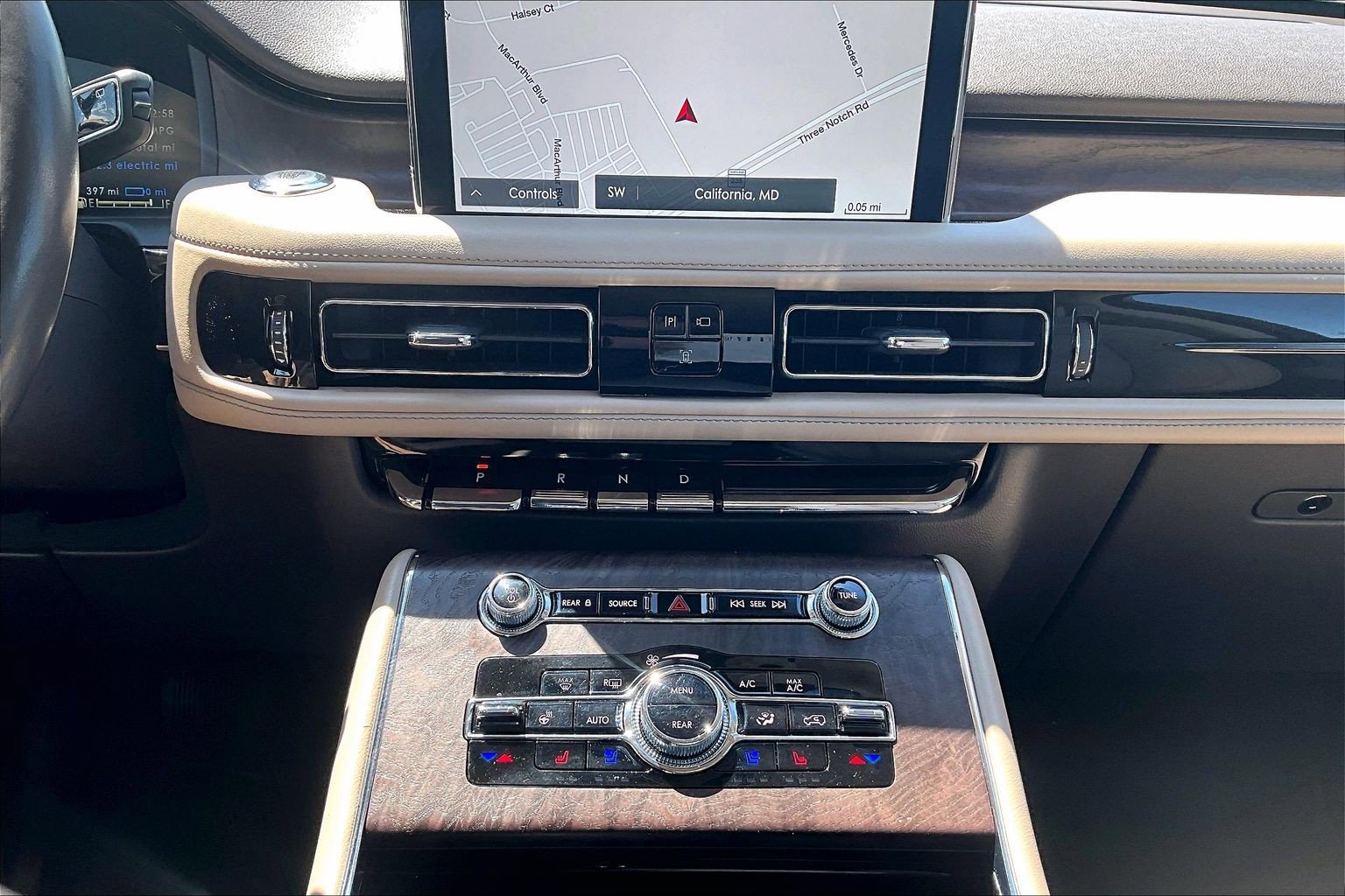 Used 2023 Lincoln Aviator Grand Touring w/ Equipment Group 301A image 14