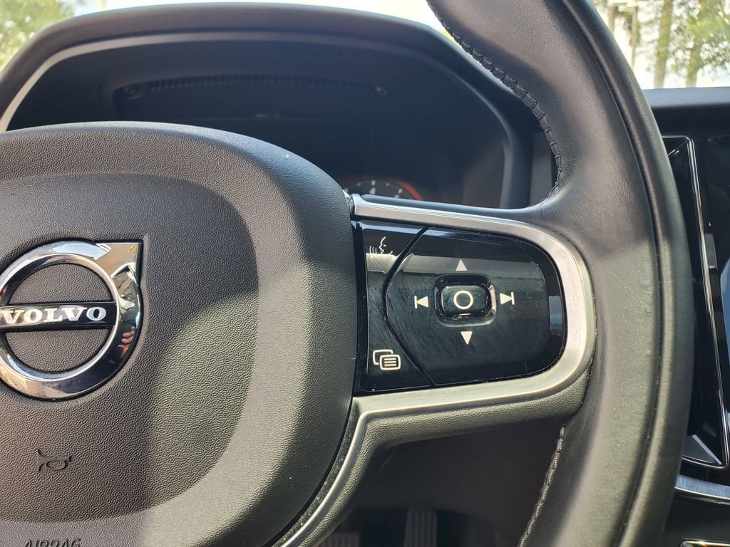 Used 2020 Volvo S60 T5 Momentum FWD image 26