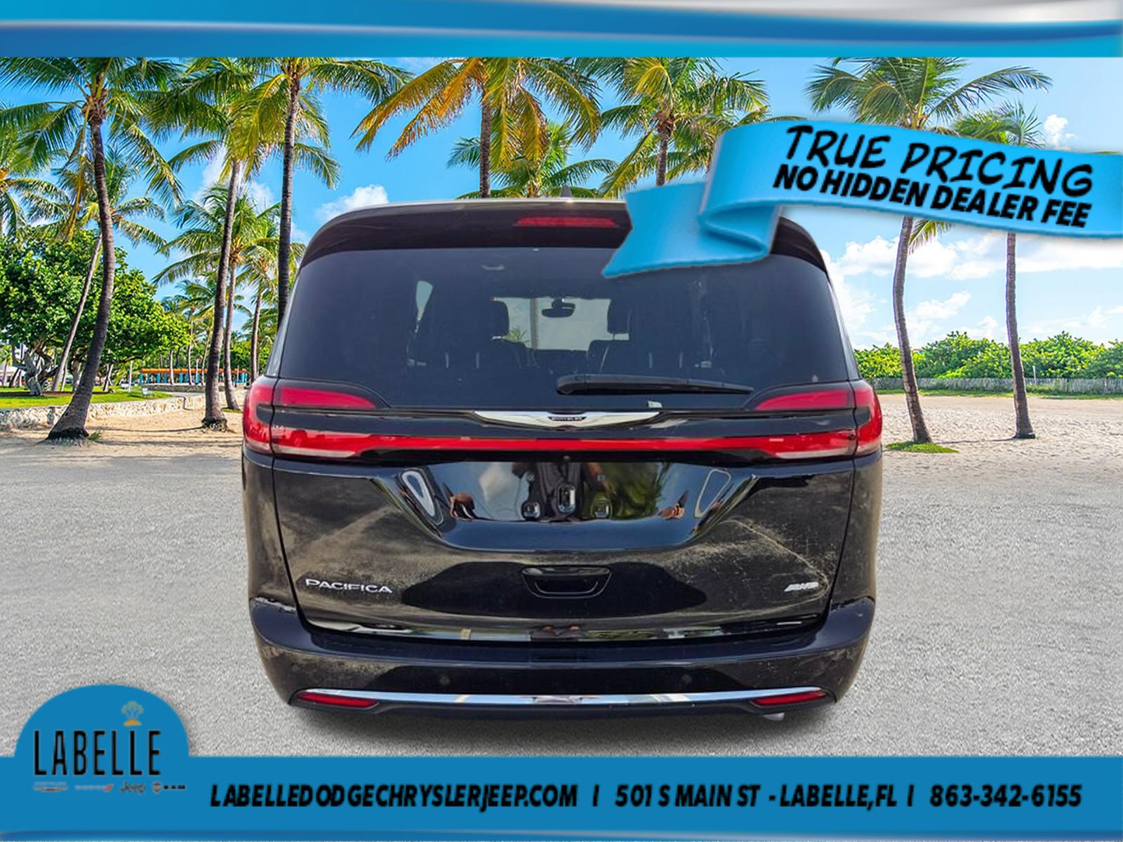 Used 2025 Chrysler Pacifica Select AWD/4WD image 6