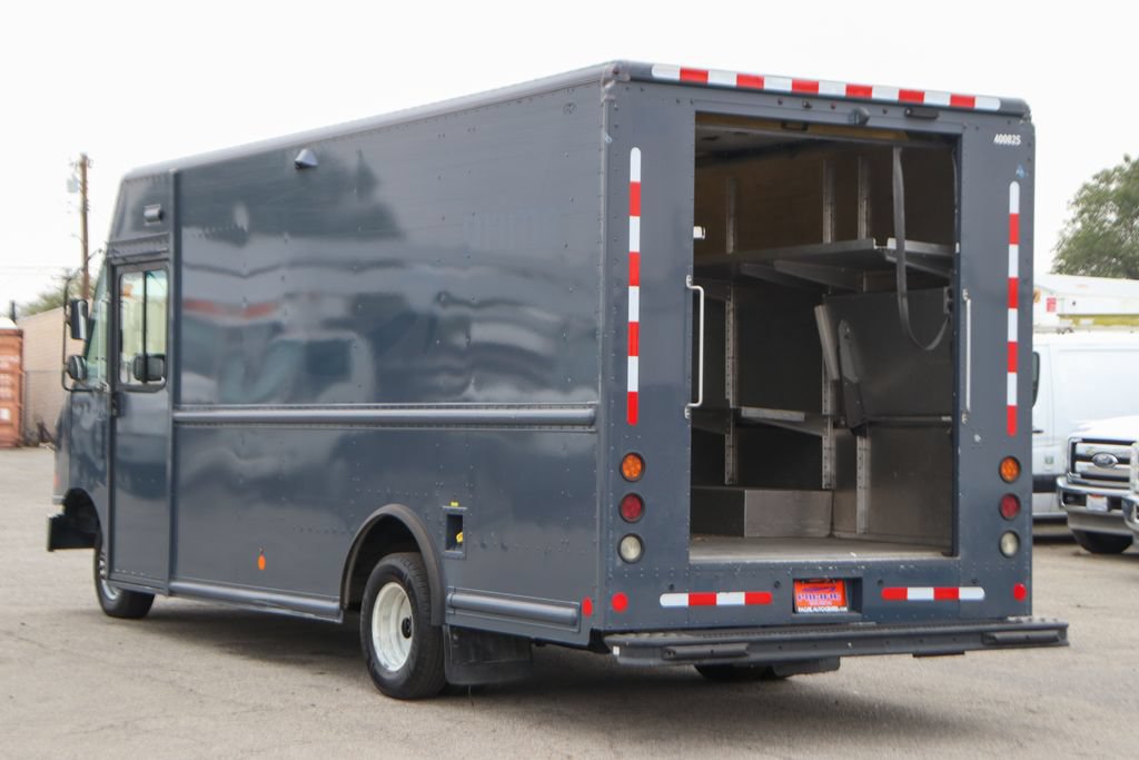 Used 2019 Ford E-450 and Econoline 450 Super Duty RWD image 6