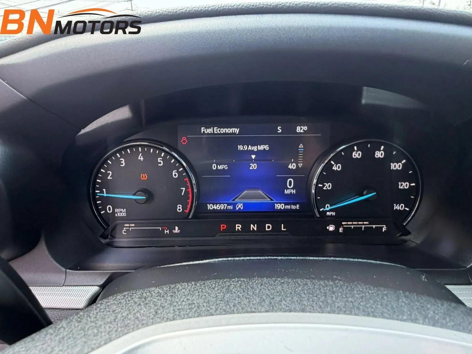 Used 2021 Ford Explorer XLT w/ Equipment Group 202A AWD/4WD image 12