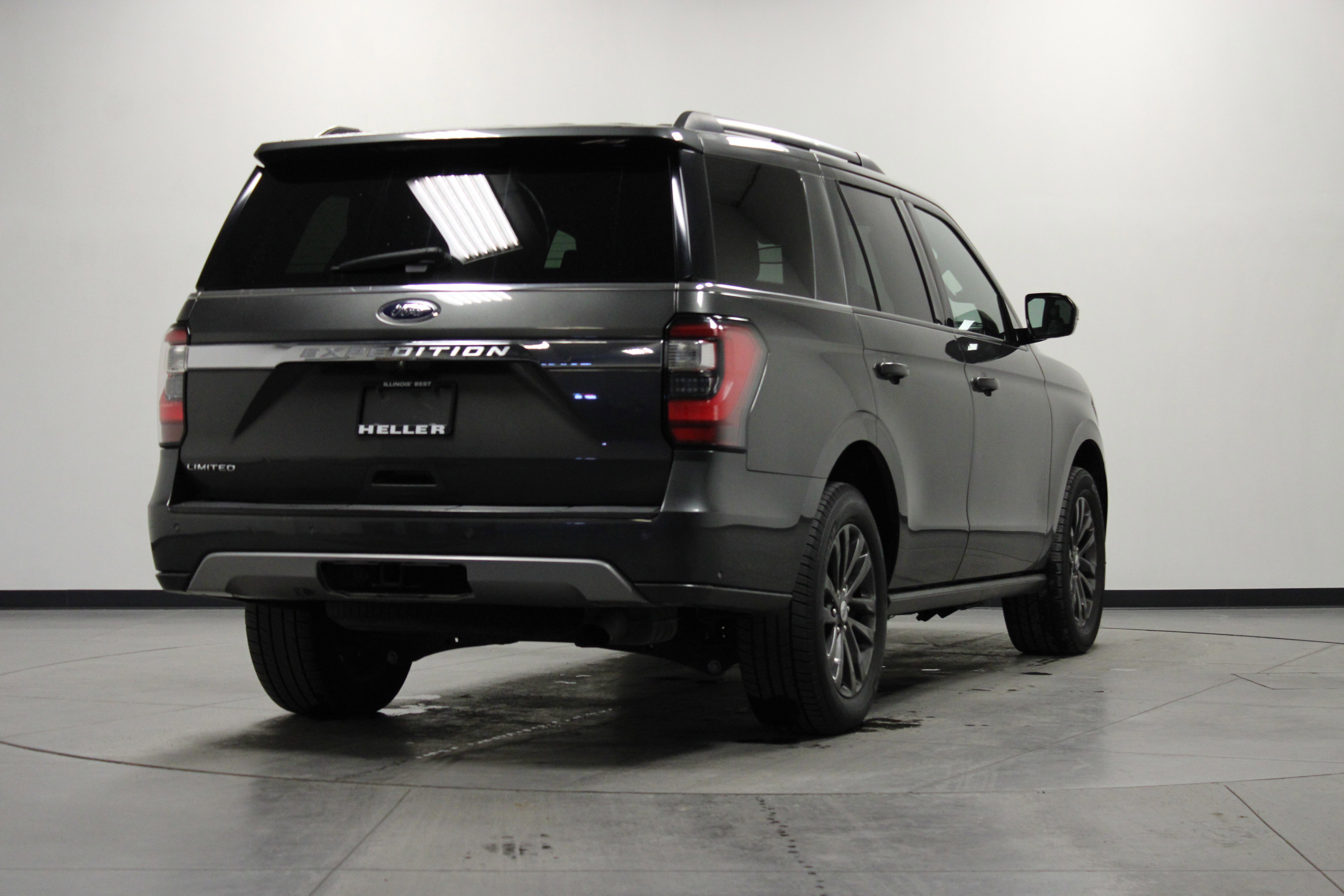 Used 2019 Ford Expedition Limited w/ Equipment Group 301A image 4