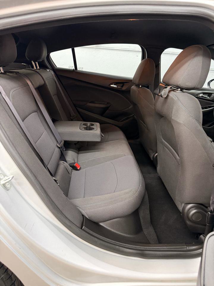 Used 2017 Chevrolet Cruze LT w/ RS Package image 36