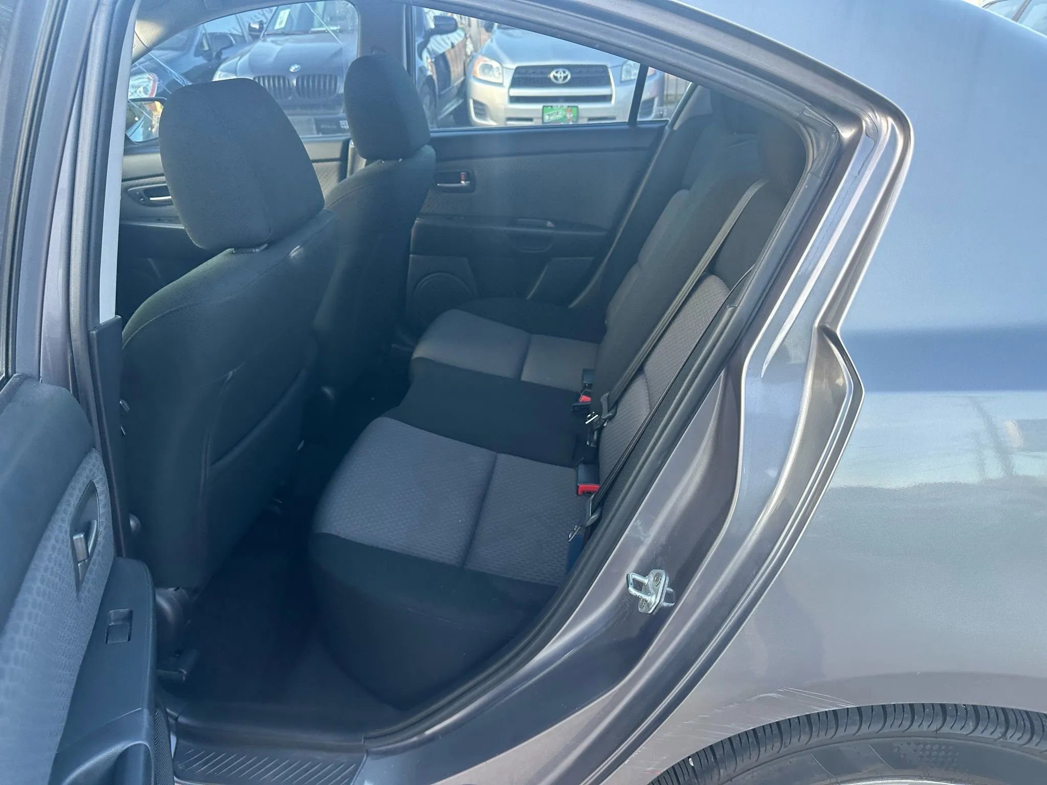 Used 2006 MAZDA MAZDA3 i Touring image 5