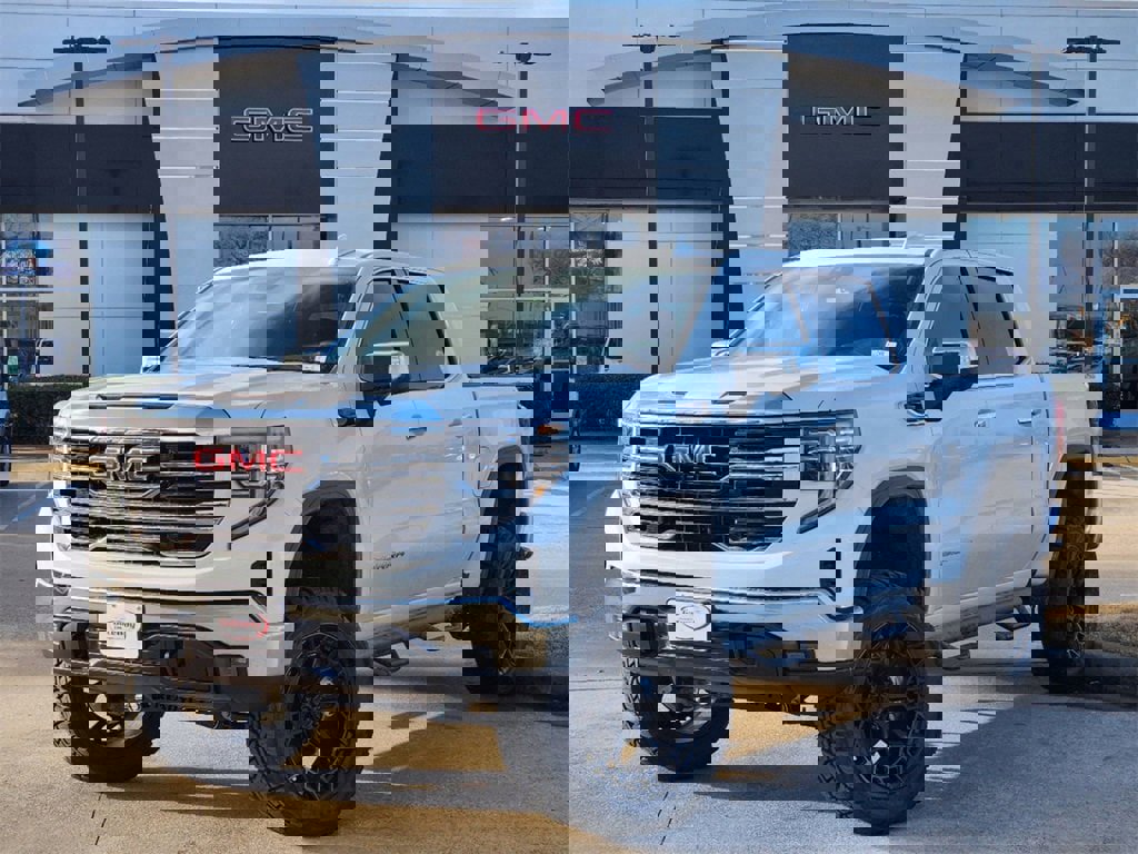 New 2025 GMC Sierra 1500 SLT