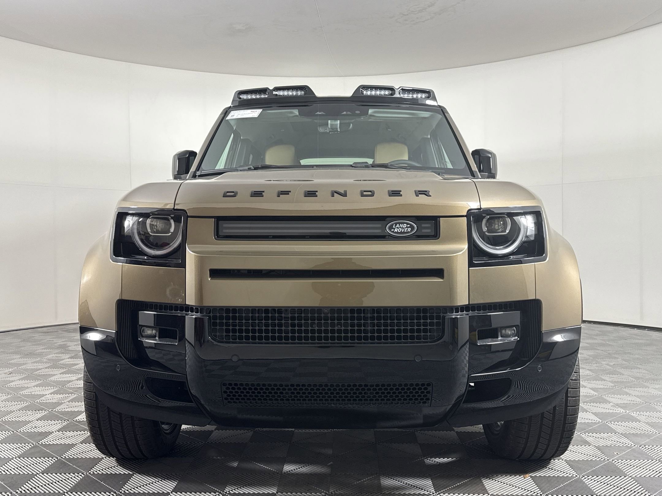 New 2026 Land Rover Defender 110 X-Dynamic SE image 7