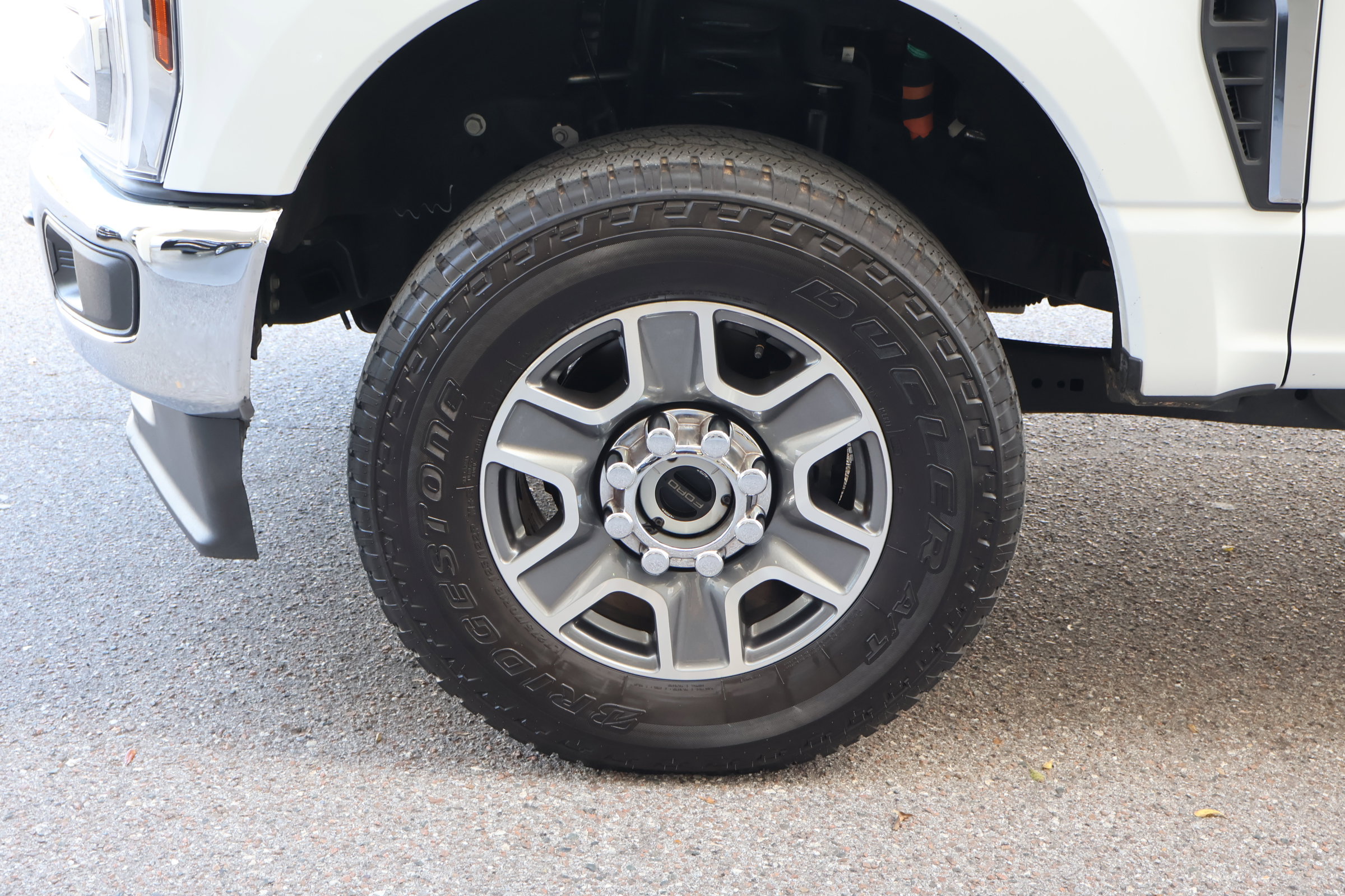 Used 2025 Ford F350 Lariat image 12