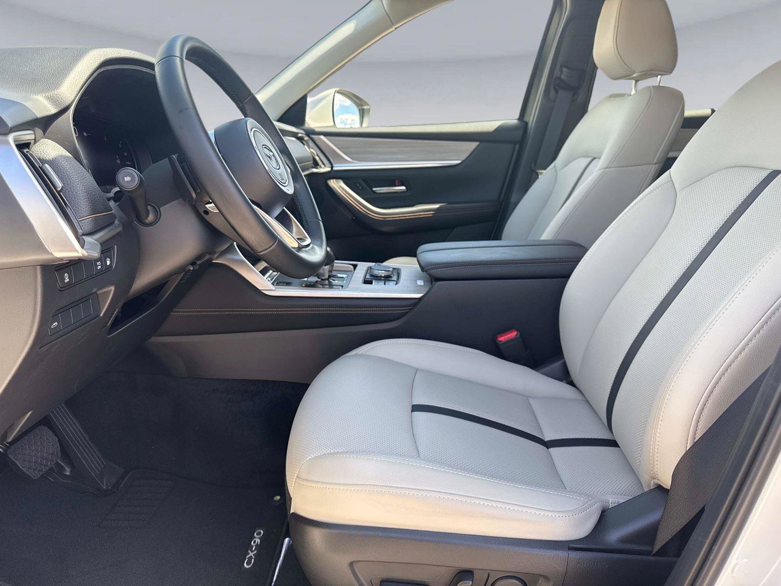 Certified 2024 MAZDA CX-90 Plug-In Hybrid w/ Preferred image 22