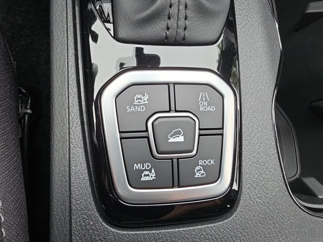 New 2026 Nissan Frontier SV AWD/4WD image 21