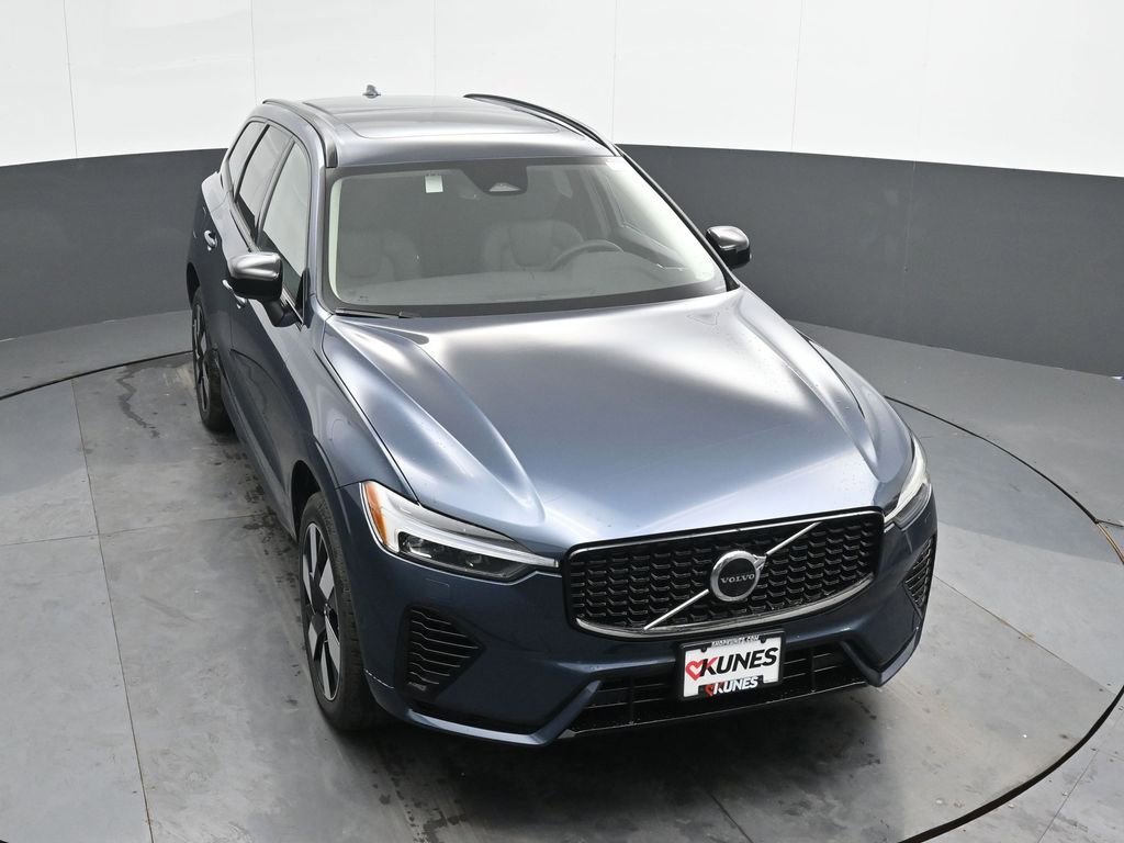 New 2025 Volvo XC60 T8 Plus w/ Protection Package Premier image 33