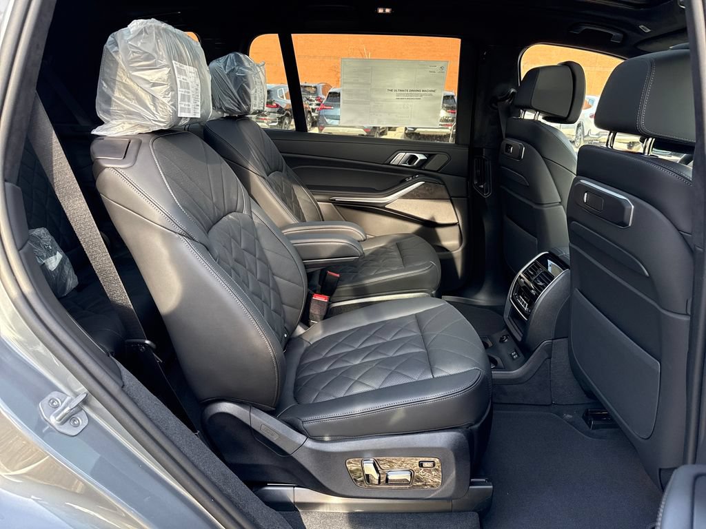 New 2026 BMW X7 xDrive40i AWD/4WD image 29