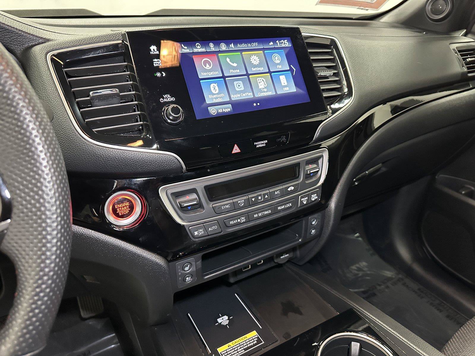 Certified 2025 Honda Passport Black Edition image 28