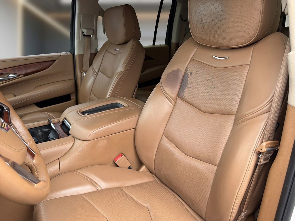 Used 2015 Cadillac Escalade ESV Platinum AWD/4WD image 13