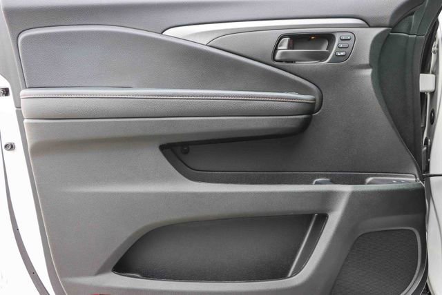 Used 2023 Honda Passport TrailSport image 23