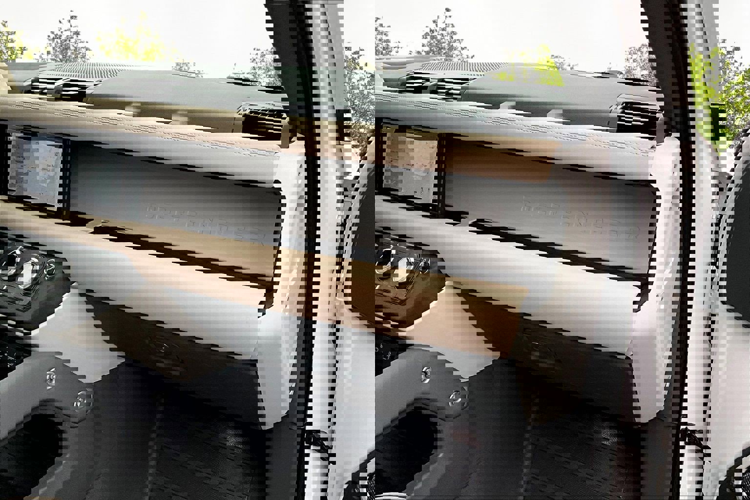 Used 2022 Land Rover Defender 110 SE image 17