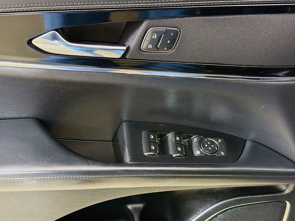 Used 2022 Lincoln Nautilus Reserve image 29