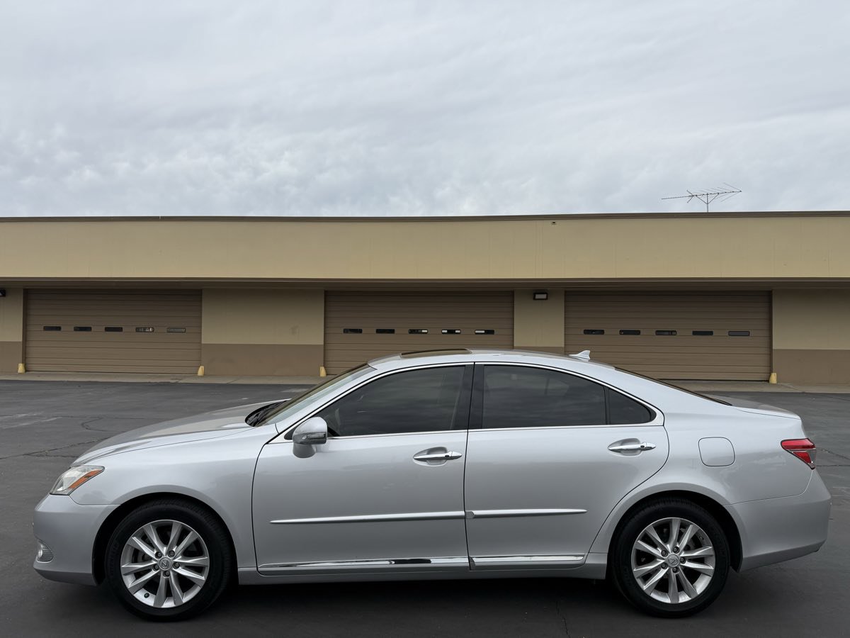 Used 2012 Lexus ES 350 image 4