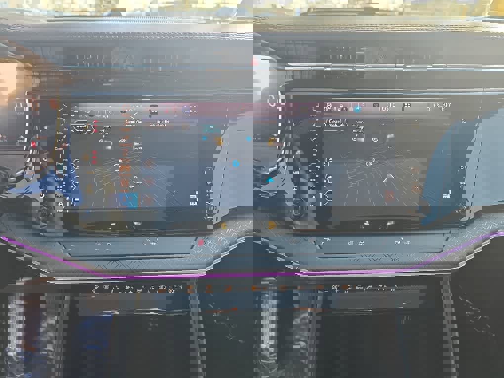 Used 2025 Jeep Wagoneer S Limited AWD/4WD image 19