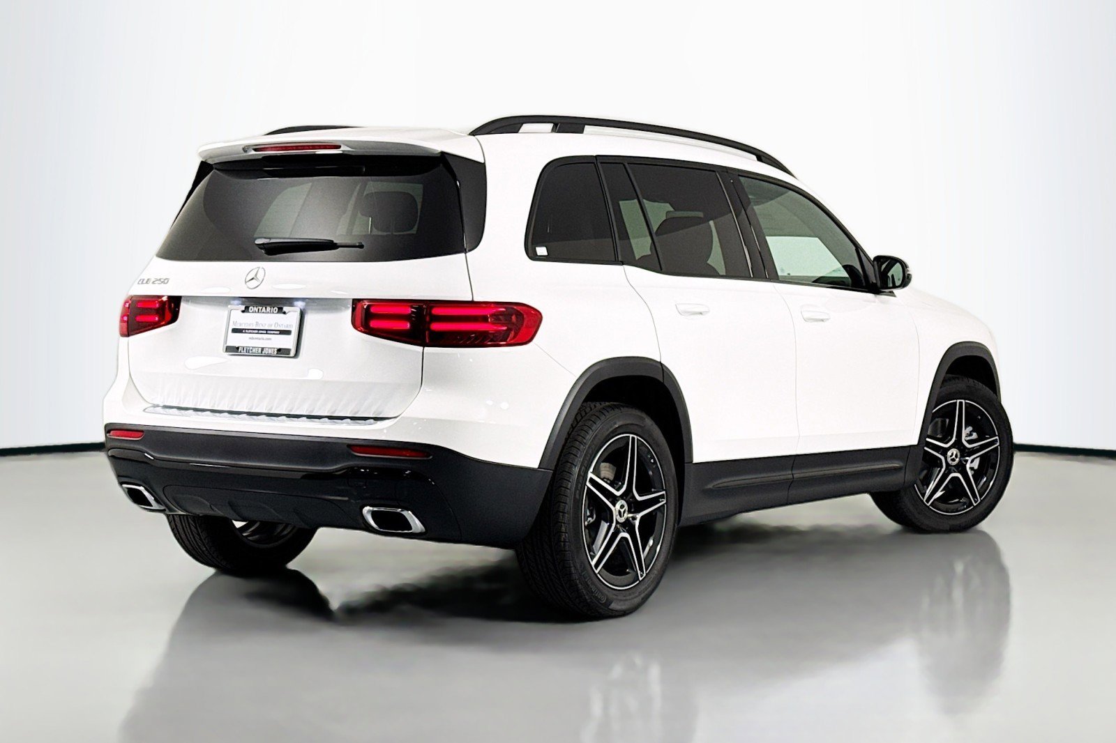 New 2026 Mercedes-Benz GLB 250 image 11