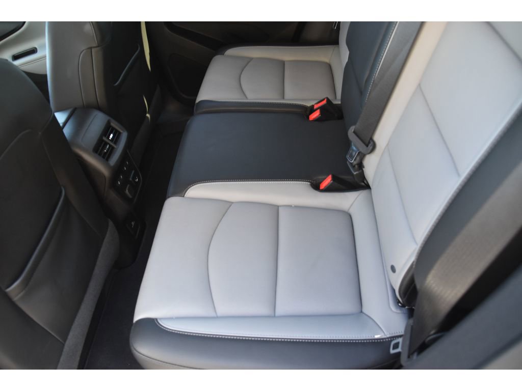 Used 2018 Chevrolet Equinox Premier image 14