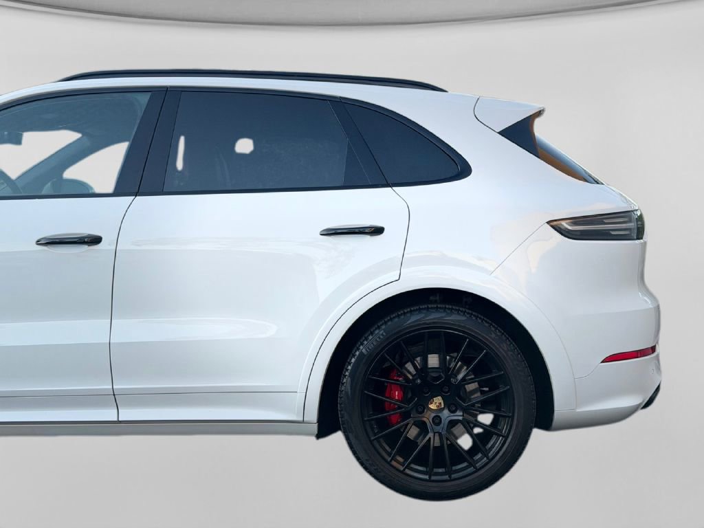 Used 2021 Porsche Cayenne GTS image 8