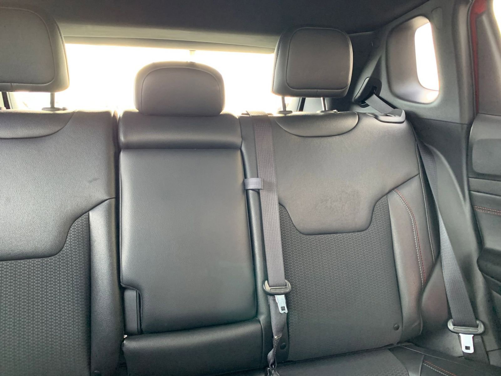 Used 2025 Jeep Compass Trailhawk image 36