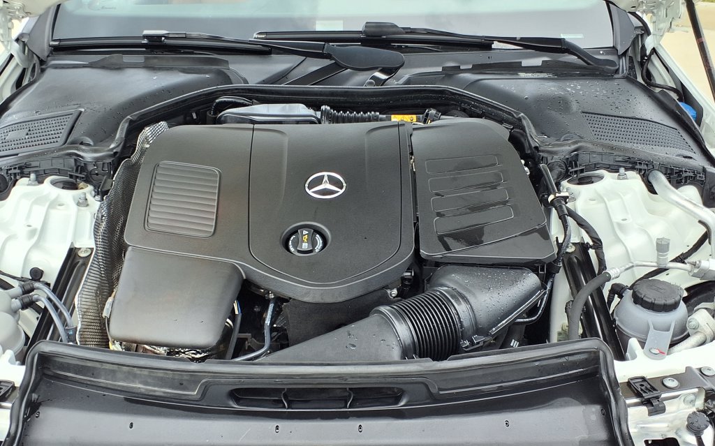 Used 2025 Mercedes-Benz C 300 Sedan image 35