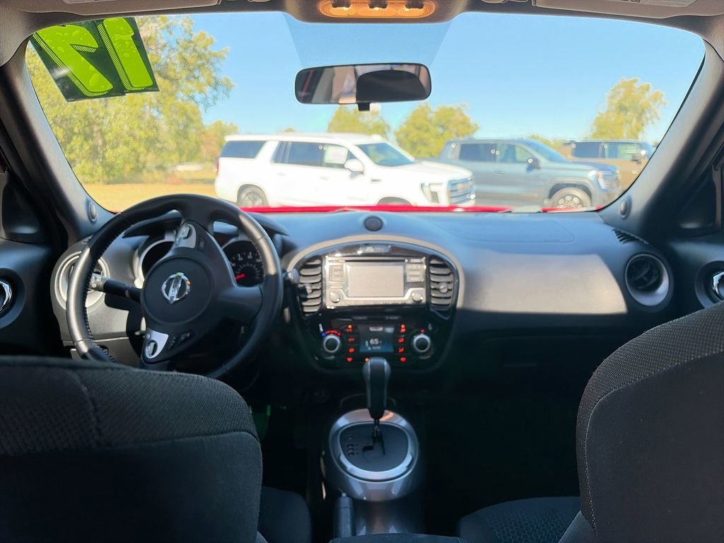 Used 2017 Nissan Juke SV image 9