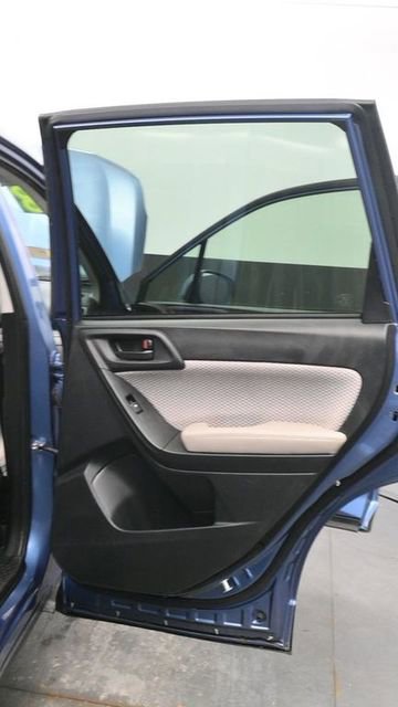 Used 2018 Subaru Forester 2.5i Premium image 11