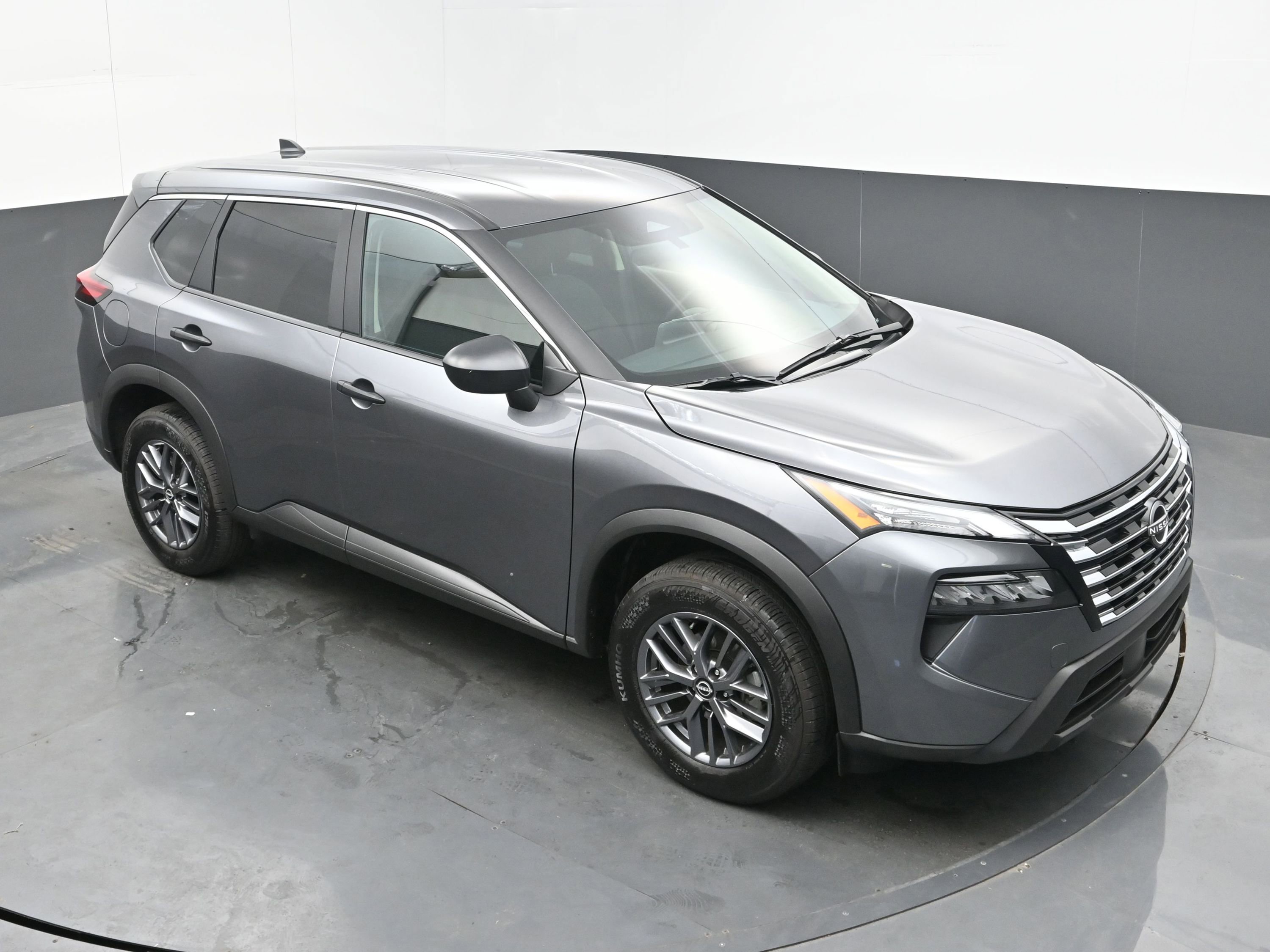 Certified 2025 Nissan Rogue S image 26