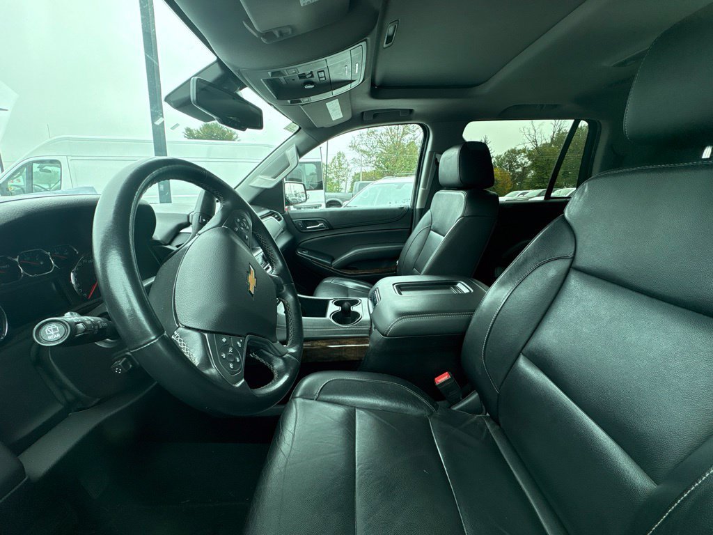 Used 2020 Chevrolet Tahoe LT w/ Luxury Package AWD/4WD image 5