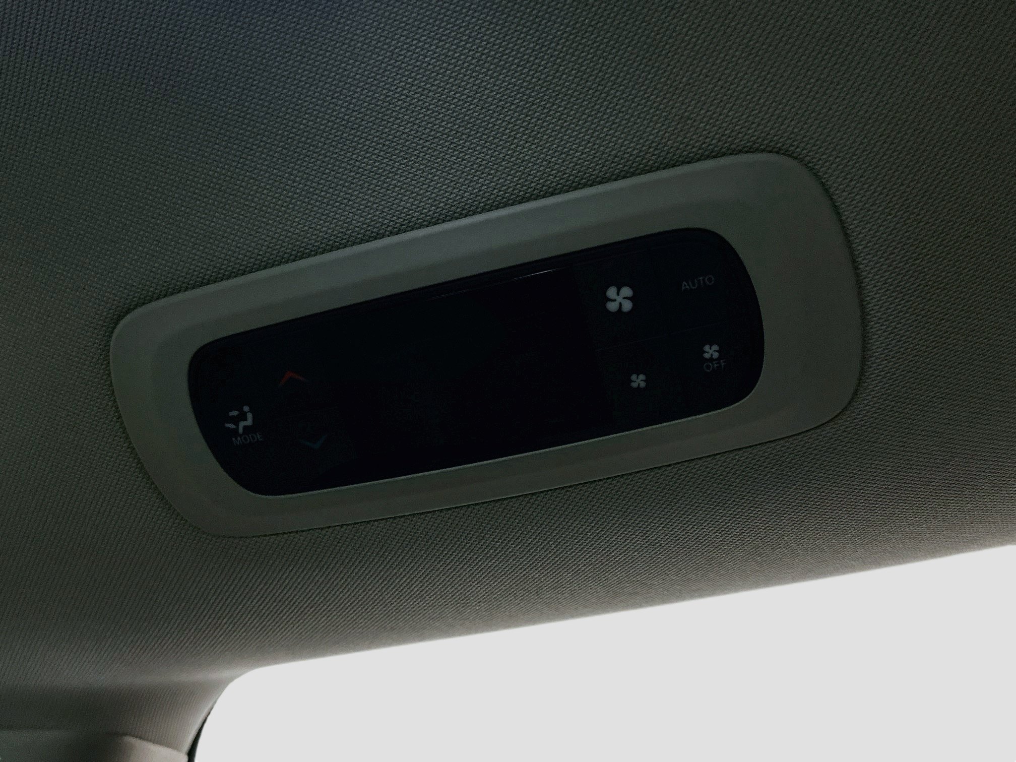 Used 2024 Chrysler Pacifica Touring-L FWD image 27