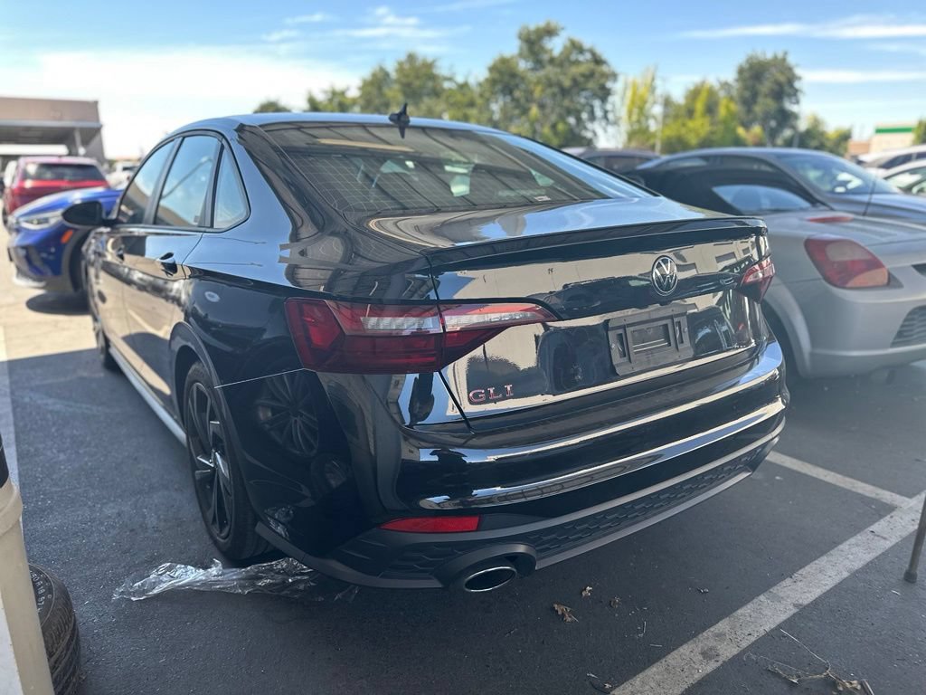 Used 2023 Volkswagen Jetta GLI Autobahn FWD image 3
