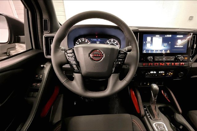 New 2026 Nissan Frontier PRO-4X w/ Tow Package AWD/4WD image 23