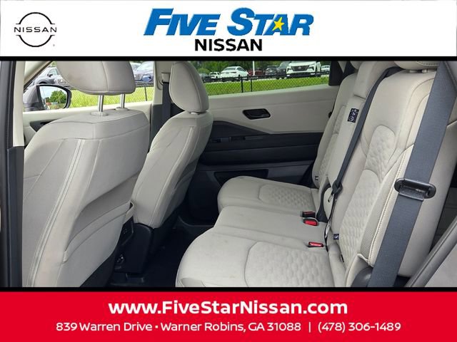 Used 2024 Nissan Pathfinder SV AWD/4WD image 6
